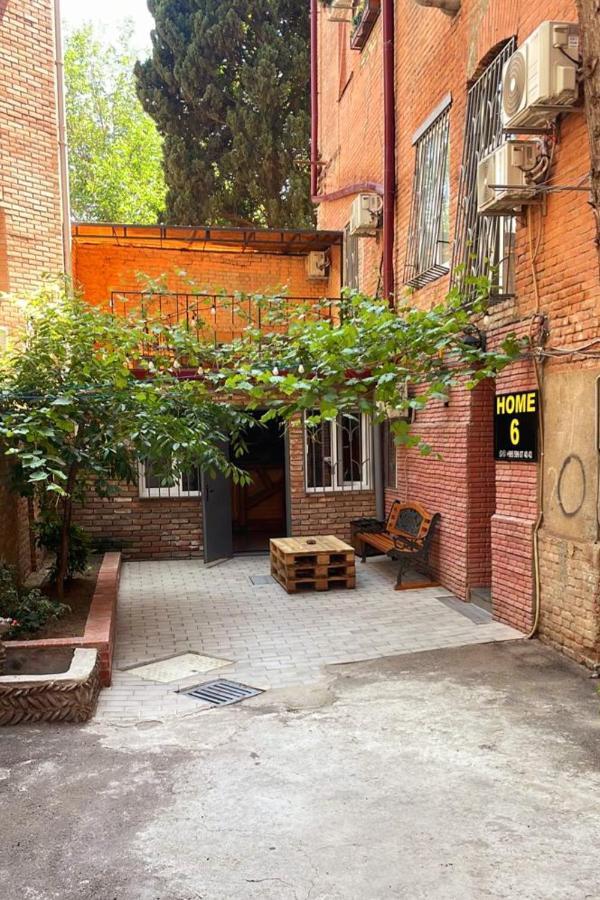 Home 6 Tbilisi Exteriör bild